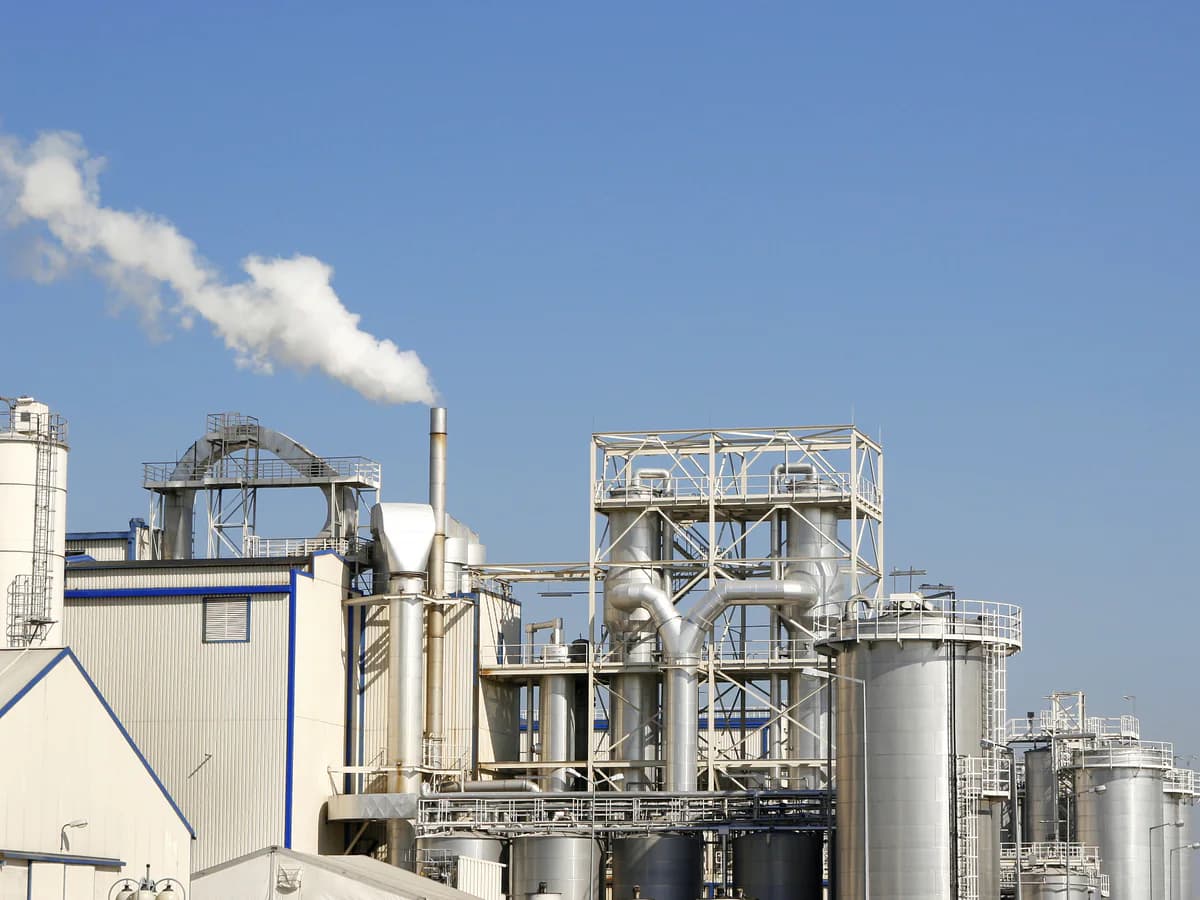 Chemical process plant representing corrosion-resistant ceramic applications