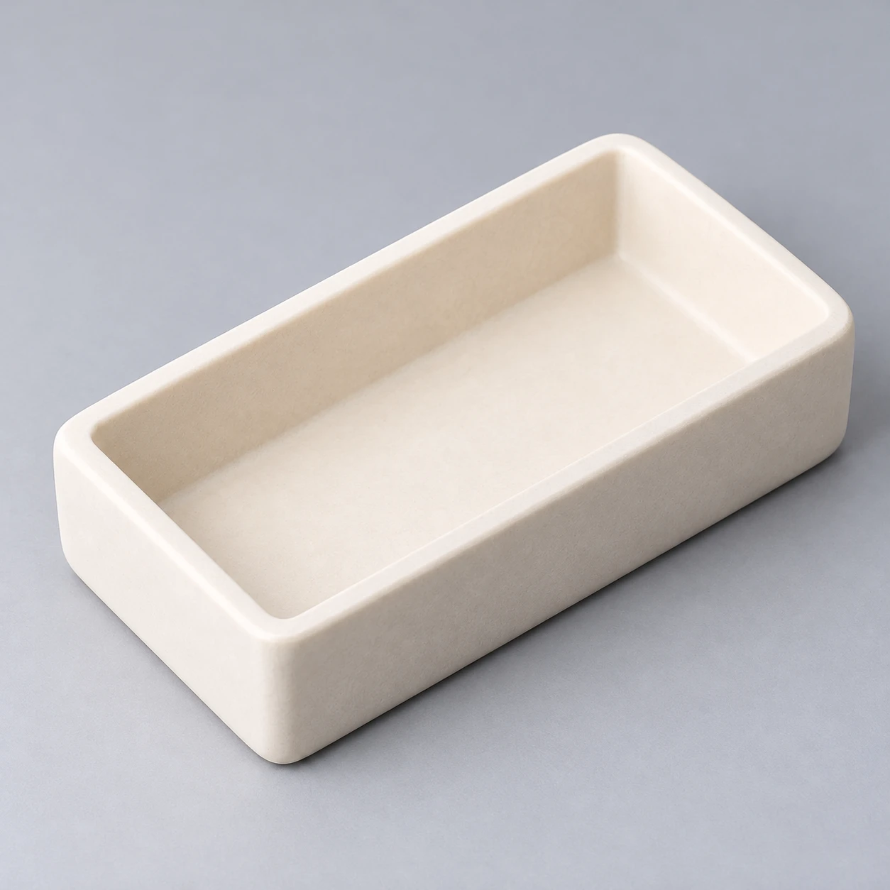 Independent conceptual view of an alumina shallow tray with continuous rim and rounded inner wall transition
